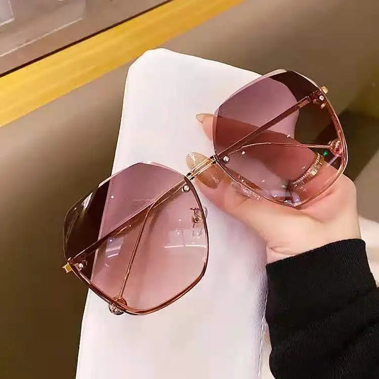 Round Sunglasses Women Brand Designer Gradient Fashion Sun Glasses Female Rimless Metal Oculos De Sol luxury designer
