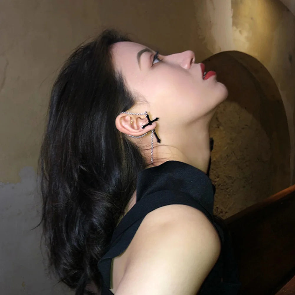 1Pc Vintage Black Cross Earrings For Women Hip hop Rock Piercing Chain Clip Earrings Girls Party Jewelry Gift