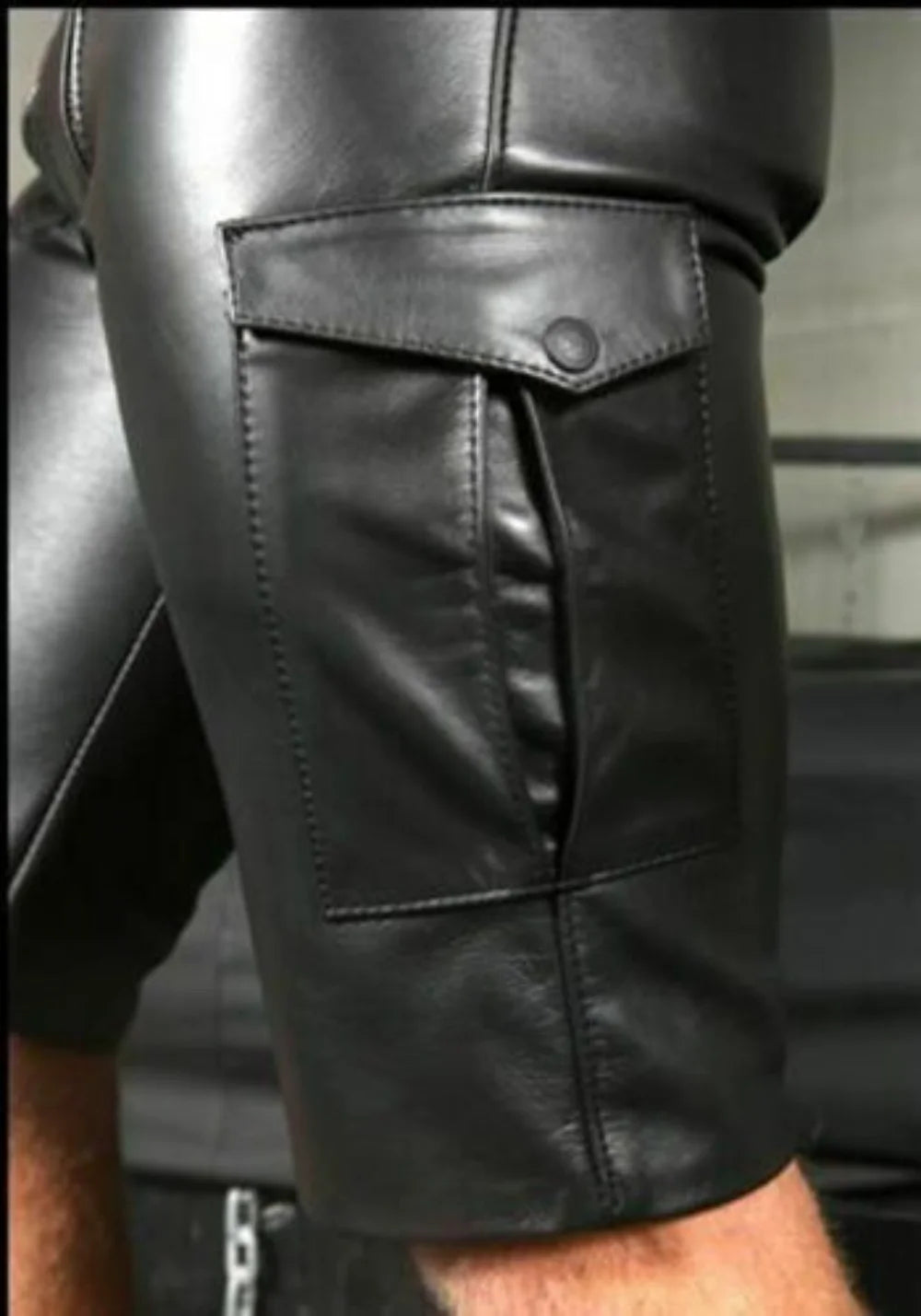 Men's Leather Pants New Solid Color PU Casual Male Short Leather Pants Black Slim Fit Streetwear Pantalon Cuir Homme