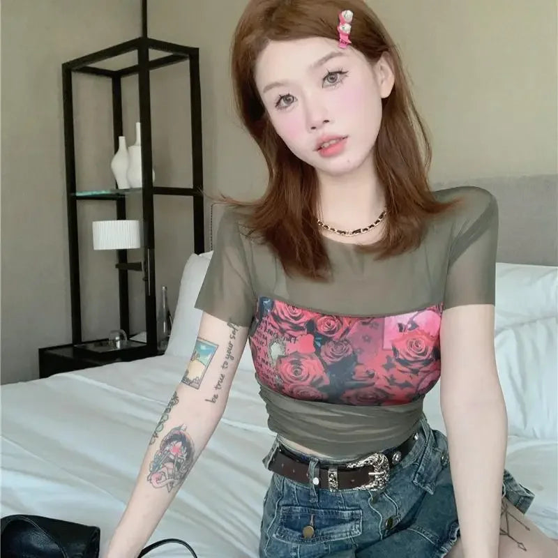 Summer Outfit Woman Tops Sexy Crop T Shirt for Women Y2k Fashion Korea Sale 90s Vintage Polyester Clothes Youthful Harajuku Kpop