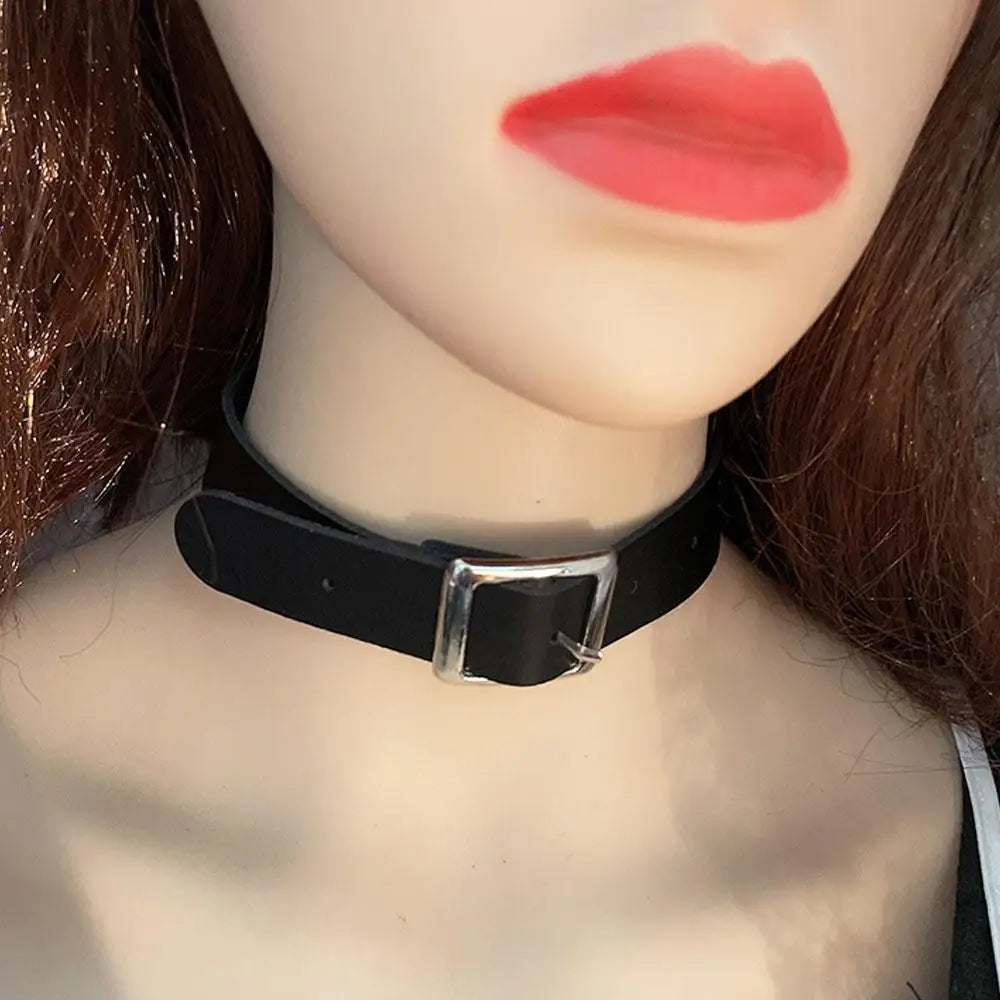 Fashion Gothic Punk Collar Necklace PU Leather Choker Necklace Buckle Collar