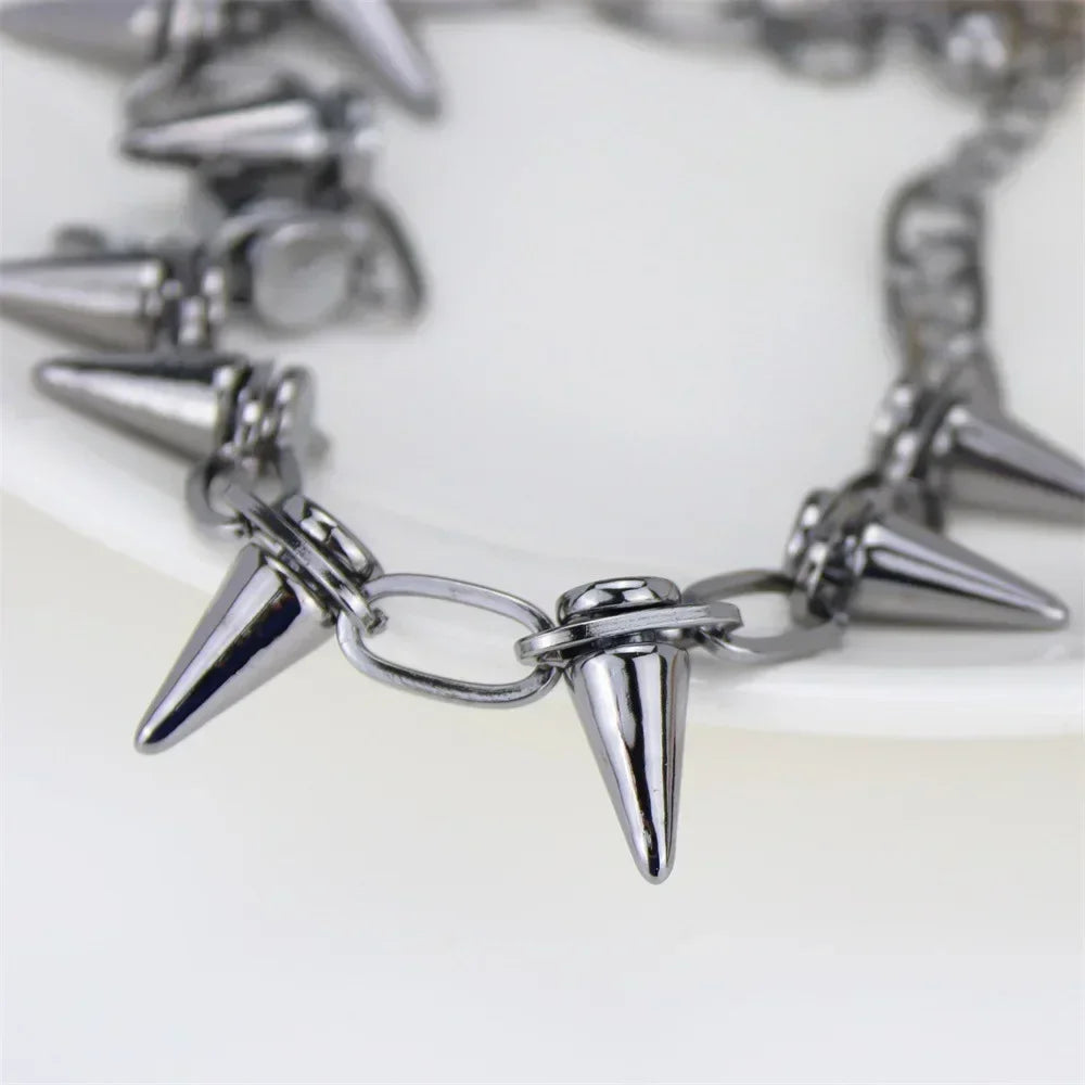 New Punk Gothic Harajuku Necklaces Handmade Womens Necklace Spike Rivet Female Chain Necklaces Exaggeration Rock Choker Jewelry