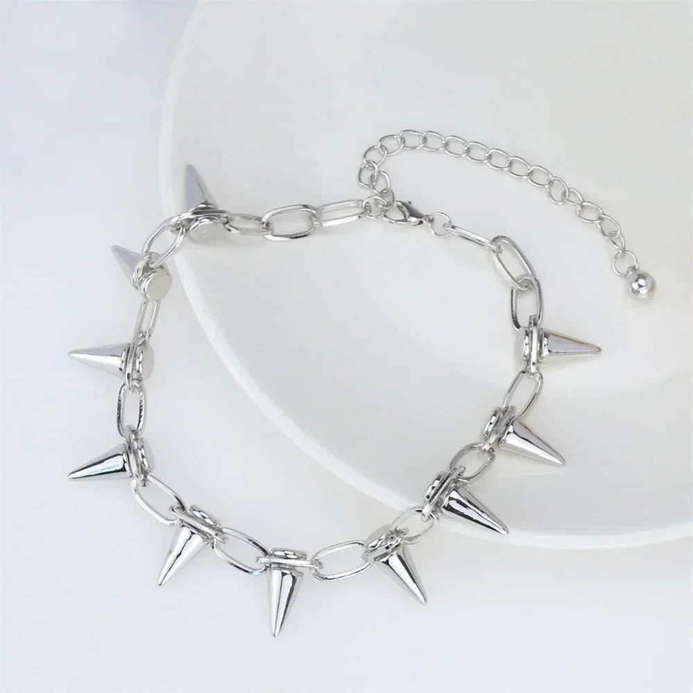 New Punk Gothic Harajuku Necklaces Handmade Womens Necklace Spike Rivet Female Chain Necklaces Exaggeration Rock Choker Jewelry