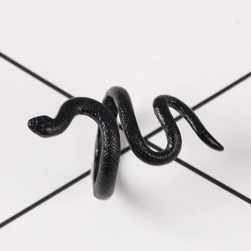 Anime Rings for Men Women Punk Goth Snake Ring Exaggerated Black Plated Gothic Adjustable Party Gift Jewelry Mujer Bijoux