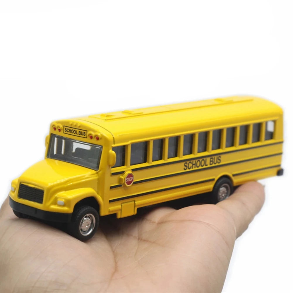 1/64 Optic Alloy Inertial School Bus Model Car Model Pull Back Toys Music Cars Vehicle Gifts Kids Boy Toys For Children Birthday