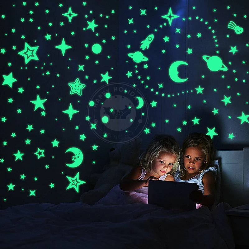 New Luminous 3D Stars Dots Wall Sticker for Kids Room Bedroom Home Decoration Glow In The Dark Moon Decal Fluorescent Stickers