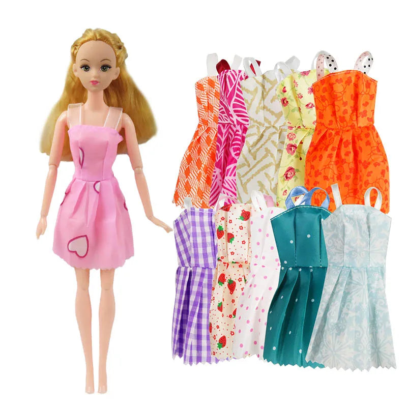 Mix Sorts 10 Pcs Party Handmade Mini Fashion Dress Doll Clothes Short Skirt+10 Shoes Kids Gifts Toys for Barbie Doll Accessories