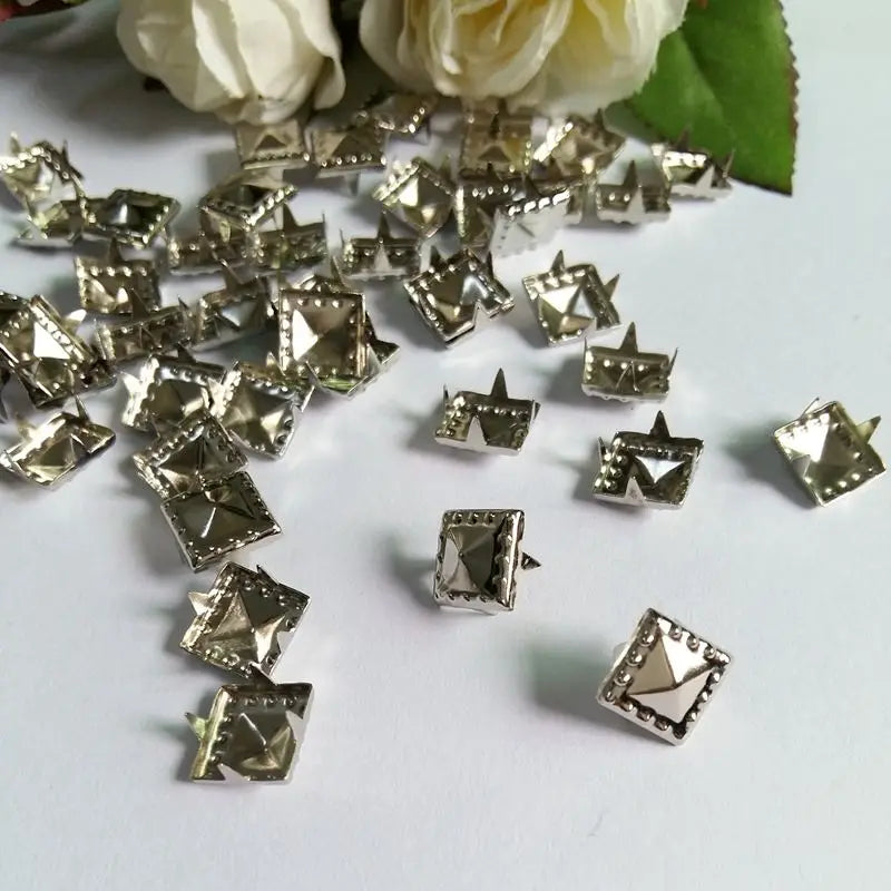 100pcs/Lot 9mm Pyramid Studs Rivets Spike Nailheads Punk Rock DIY Bracelets Clothes Bag Shoes Belt Apparel Accessories