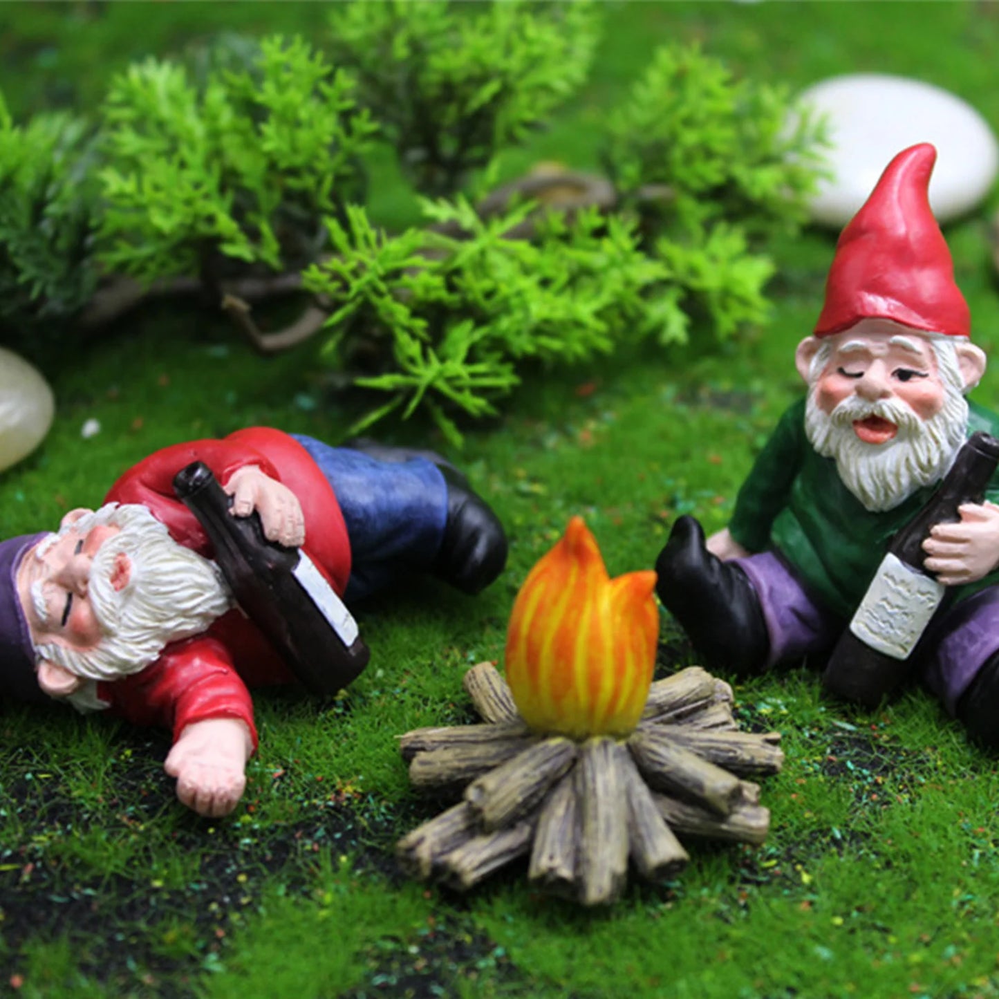 1 PCS Fairy Garden Tiny Gnomes Statue Resin Garden Courtyard Ornaments Resin Micro Landscape Outdoor Miniature Figurine Decor