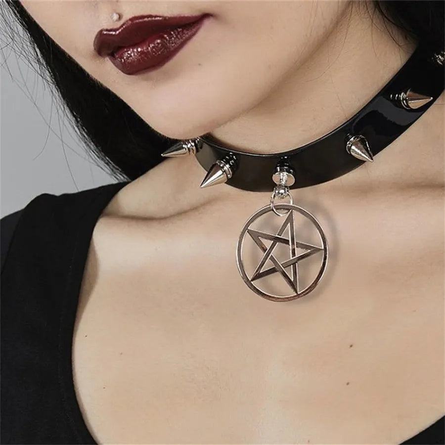 New Pattern Women Sexy Gothic Lock Harajuku Chocker Necklace Heart Key Rivets Black Goth Punk Chokers Gothic Choker Necklace