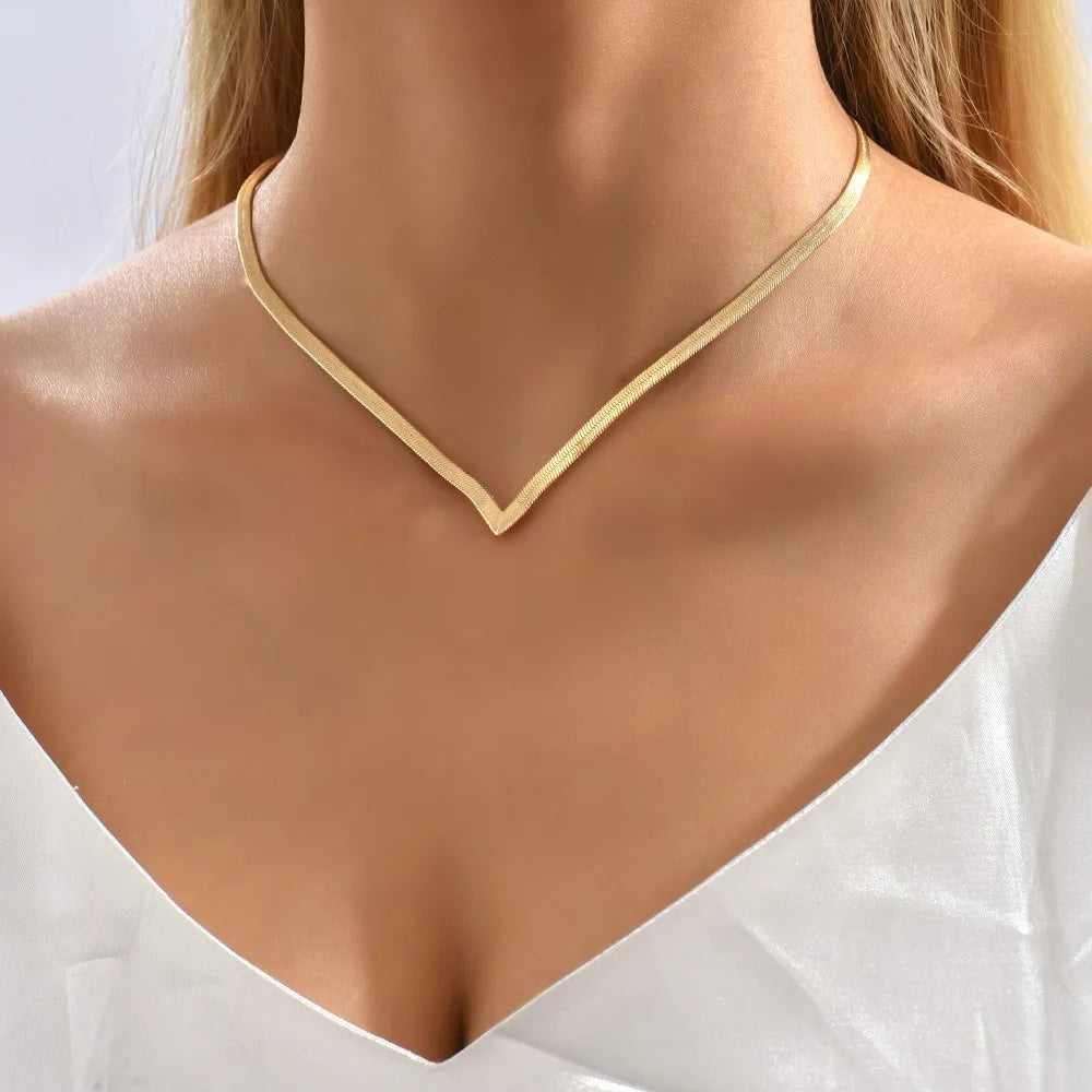 Hip Hop Rock Gold Color Stainless Steel V-shape Chain Chokers for Women Temperament Personality Party Necklace Jewelry Accessory