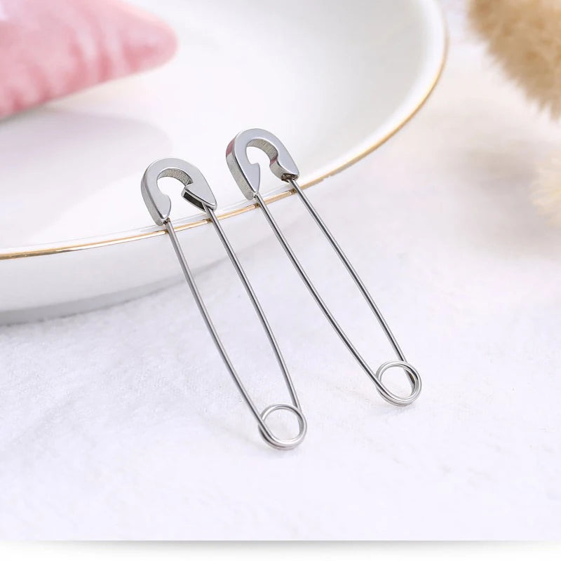 Creative Punk Hip Hop Paper Clip Srud Earrings Women Girls Paperclip Brooch Pins Drop Earrings Women Earring Jewelry Gifts