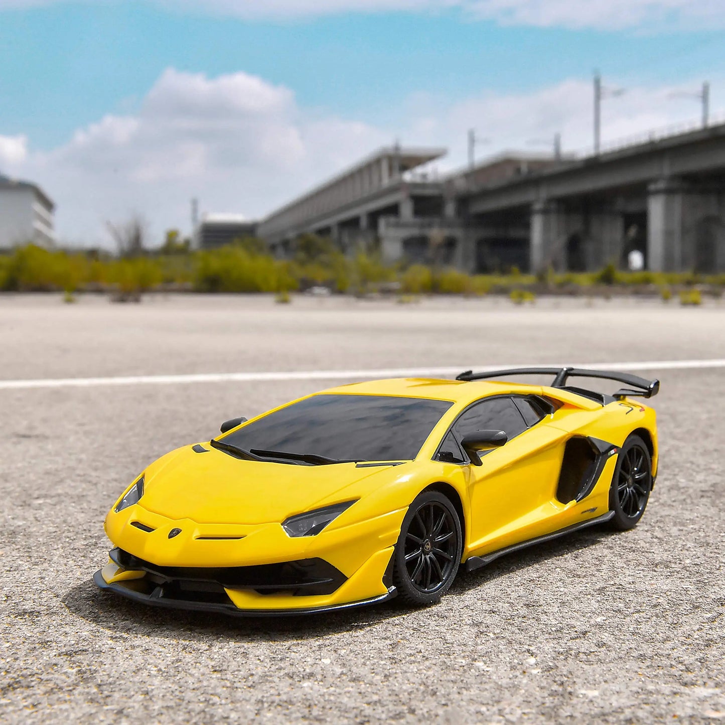 Lamborghini Aventador SVJ RC car 1:24 Scale Remote Control Toy Radio Controlled Car Model Auto Machine Gift for Kids Adults