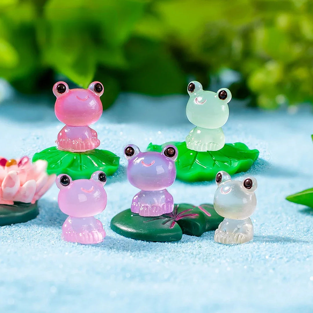 10/20/50pcs Luminous Frogs Mini Figurine Micro Landscape Decoration Frog Fairy Garden DIY Miniatures Home Decoration Accessories