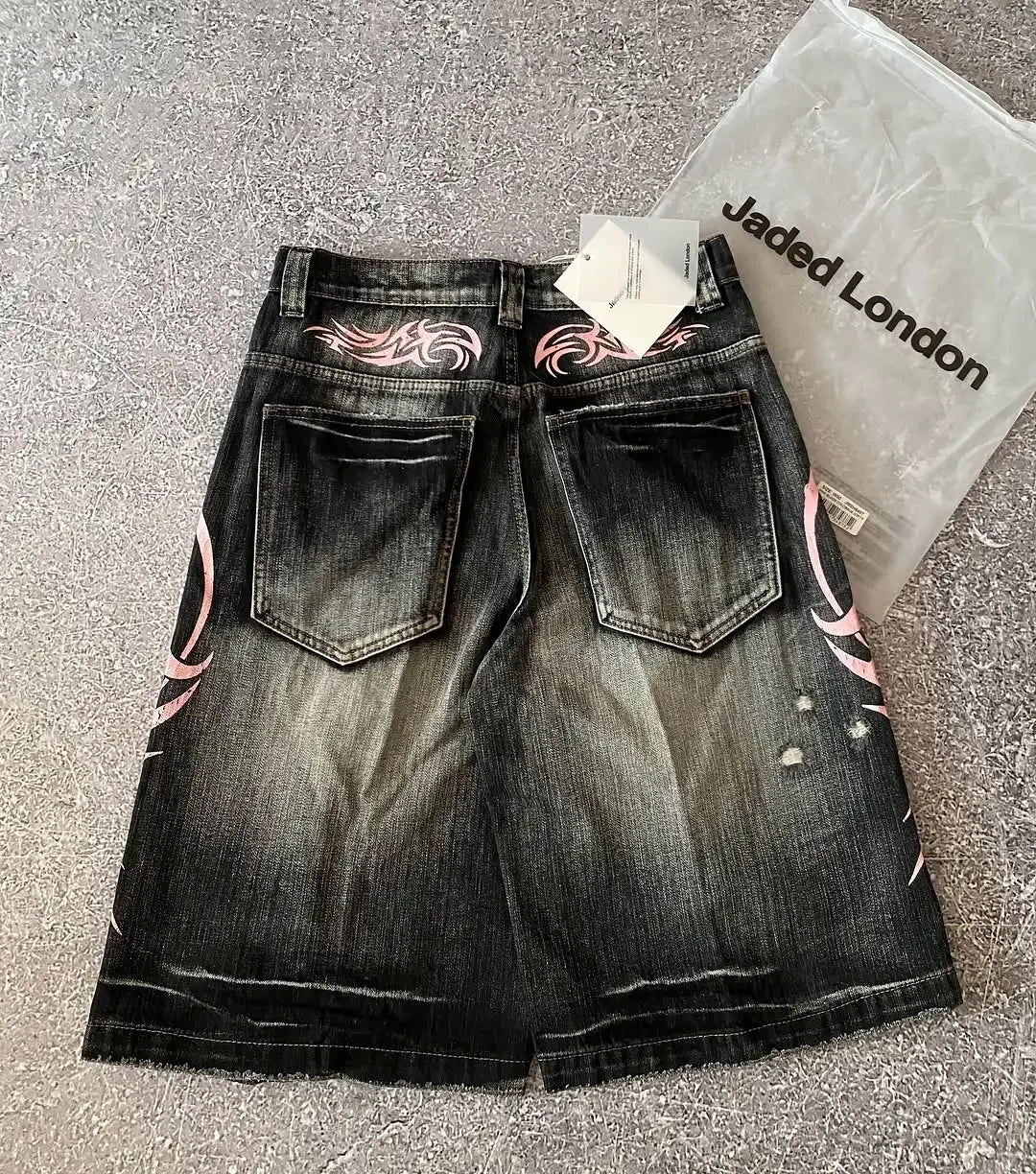 Streetwear Y2K Popular Denim Shorts Tassels Design Vintage Shorts Man Hip Hop Fashion Harajuku Punk High Waist Wide Leg Pants