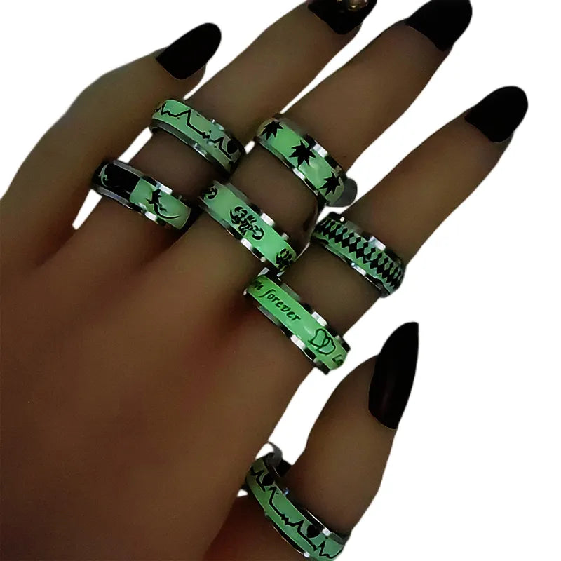 20pcs/50pcs/Lot Wholesale Mix Style Gothic Glow at Night Stainless Steel Finger Rings for Women Man Fashion Noctilucent Jewelry