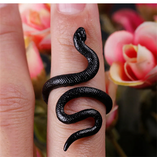 Anime Rings for Men Women Punk Goth Snake Ring Exaggerated Black Plated Gothic Adjustable Party Gift Jewelry Mujer Bijoux