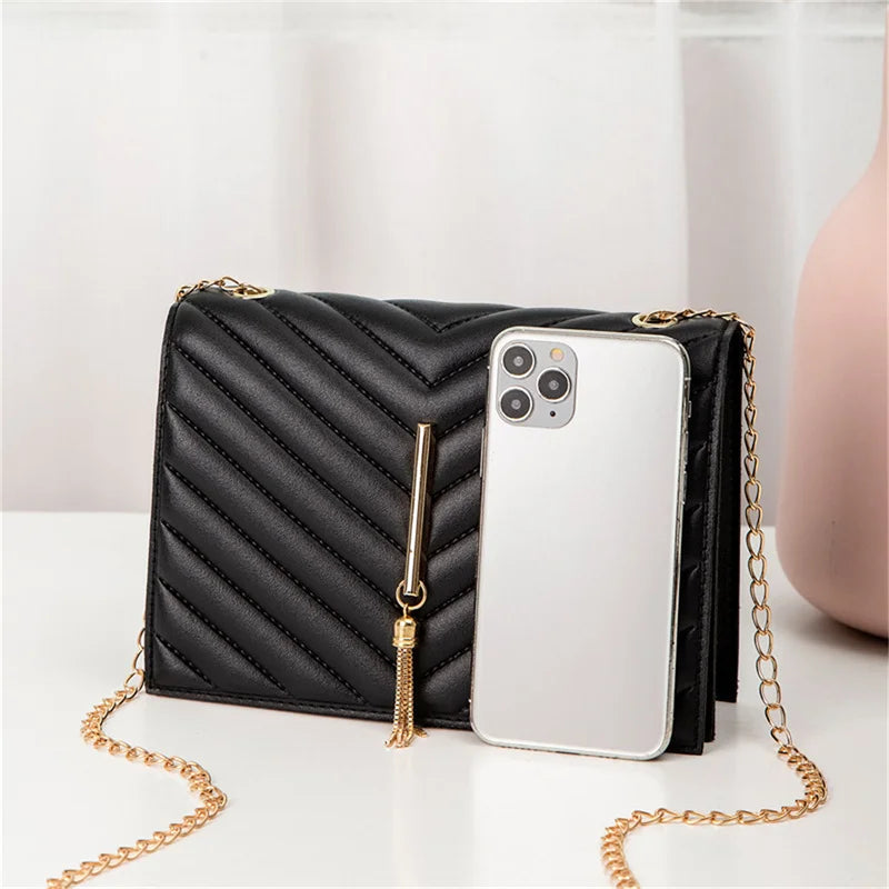 1Pcs Women PU Leather Shoulder Crossbody Bag for Women Fashion V Pattern Lattice Mini Flap Bag White Black Purses and Handbags