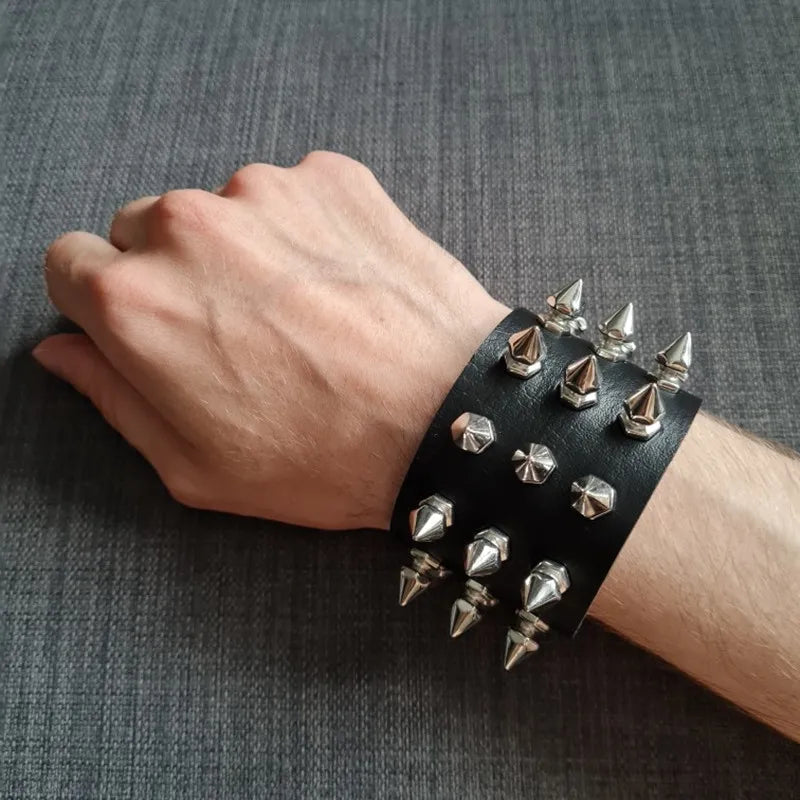 New Mainstream Rock Spiked Rivet Conical Stud Wide Leather Cuff Bracelet For Men And Women Punk Gothic Neutral Bracelet Jewelry