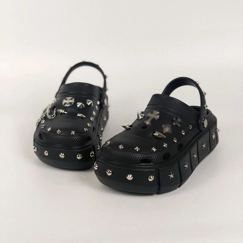 Summer Women Platform Slippers Punk Pin Rivet Sandals Garden Shoes High Heel Metal Charms Wedge Soft EVA Casual Shoes For Female