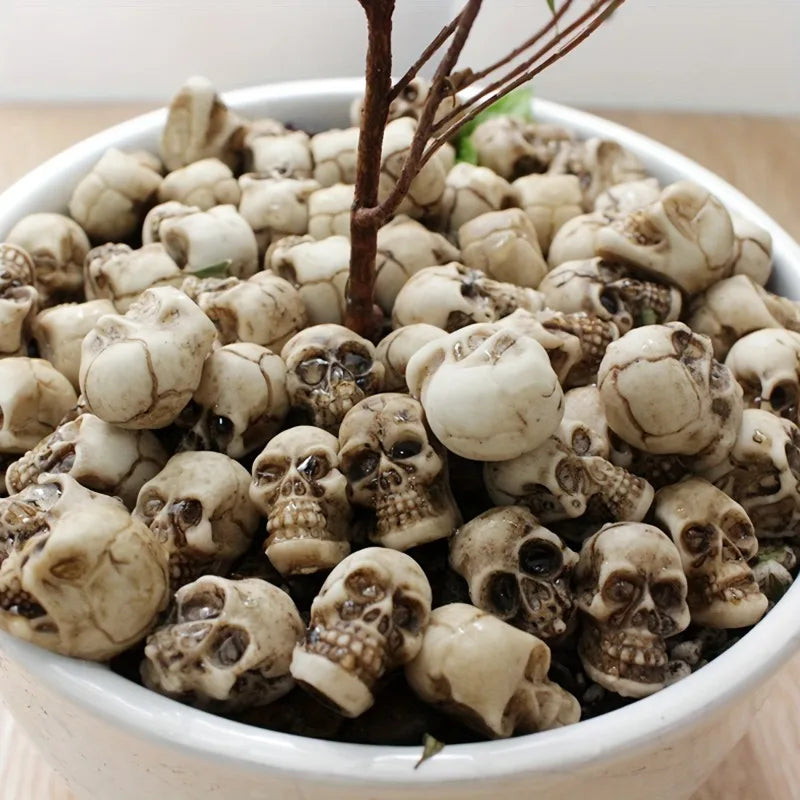 20pcs Mini Skulls Halloween Garden Decoration Bonsai Courtyard Ornam Small Skeleton Head Flowerpot Decor Realistic Skull Crafts