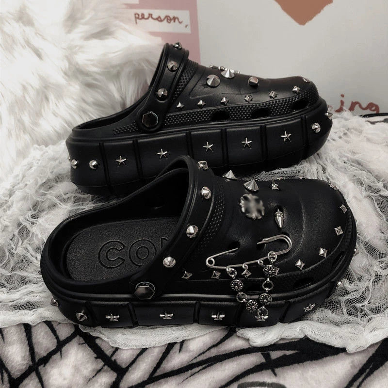 Summer Women Platform Slippers Punk Pin Rivet Sandals Garden Shoes High Heel Metal Charms Wedge Soft EVA Casual Shoes For Female