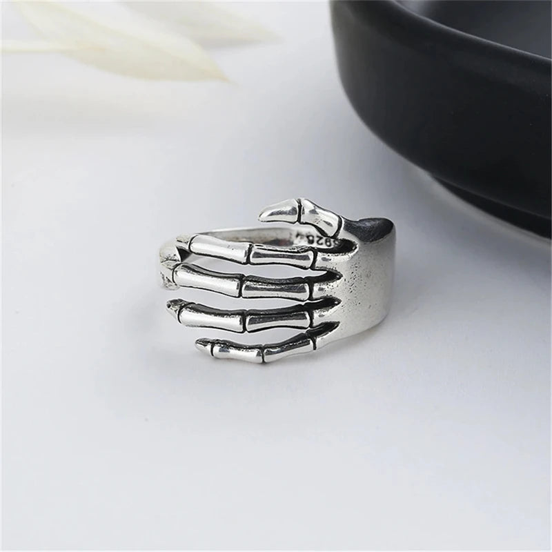 2023 Resizable Retro 925 Silver Ring Trend Punk Rock Vintage Creative Skeleton Hand Loop Party Jewelry for Women Finger Rings