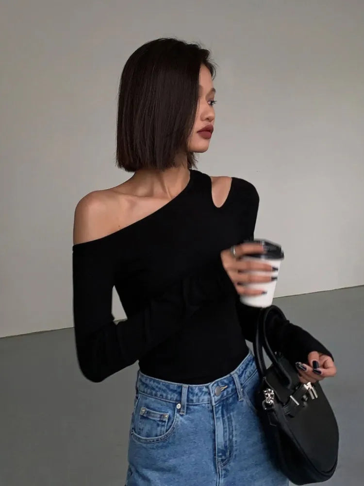 Sexy Black Tshirt Slim Clothing Plain Woman T-shirt Off Shoulder 2023 Top for Women Luxury High Quality Trend Emo Polyester Tee