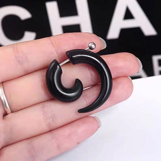 Personality Punk Black Spiral Horn Acrylic Earrings for Men Women Trendy Hip Hop Rock Piercing Stud Ear Rings Jewelry Accessory