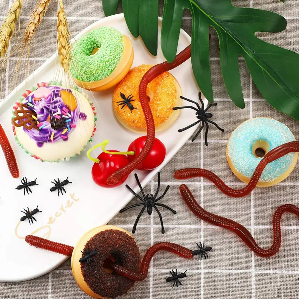 10Pcs Simulated Insects Earthworms Toy Soft Rubber Floor Dragons Props Halloween Party Props Maggots Prank Toys Children's Gift