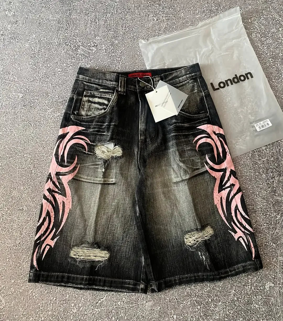Streetwear Y2K Popular Denim Shorts Tassels Design Vintage Shorts Man Hip Hop Fashion Harajuku Punk High Waist Wide Leg Pants