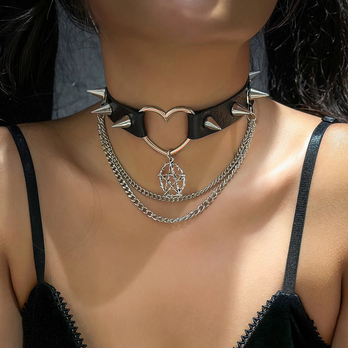 Salircon Fashion Harajuku Black PU Leather Choker Necklace Women's Punk Gothic Spike Rivet Necklace Star Pendant Collar Jewelry