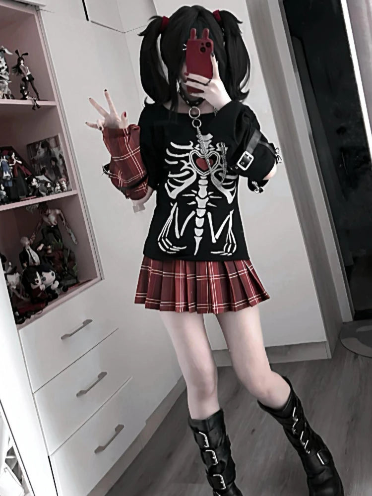 Japanese Summer Fairy Skeleton Printing T-shirts Harajuku Vintage Casual Loose Black Tops 2025 Women Streetwear Grunge Punk Tees