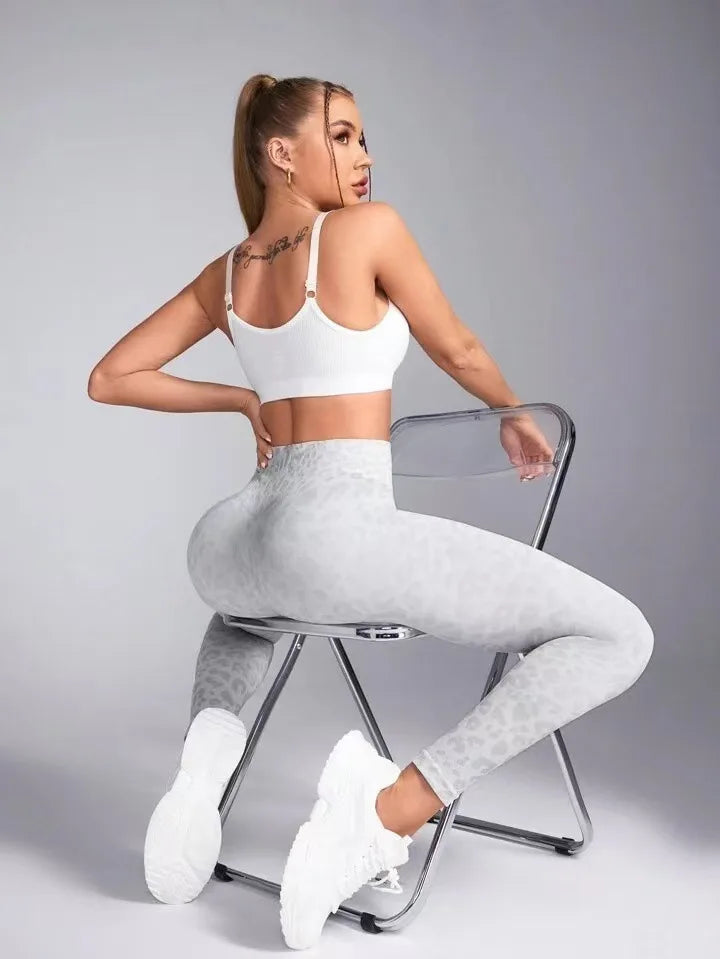 High Waist Sports Leggings Women Seamless Leopard Yoga Pants Sexy Hip Lift Trainning Fitness Outdoor Sports Tights for Women
