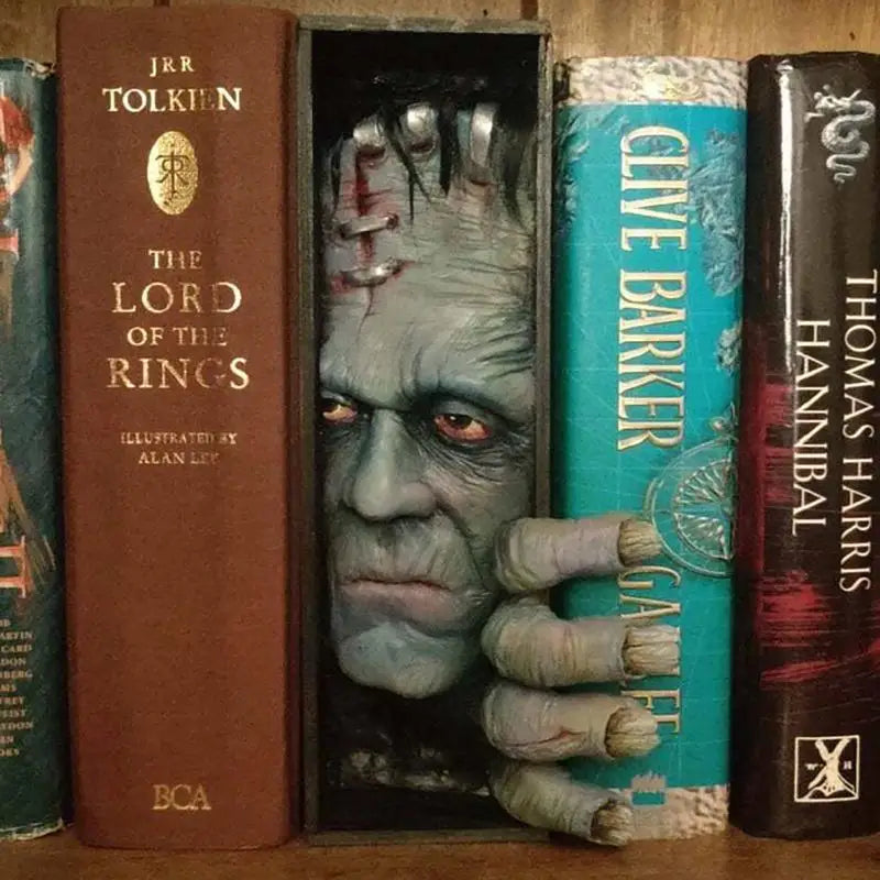 Horror Peeping On The Bookshelf Halloween Horror Human Face Resin Bookends Bookstand Sculpture Collecting Albums Bookshelf Decor