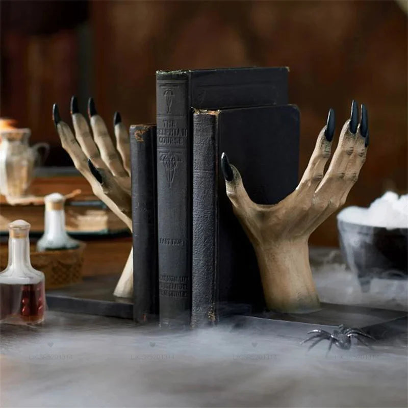 Halloween Witch Book Stand Halloween Resin Statue Witch Hand Bookends Halloween Party Table Decoration Witch Hands Book Holder